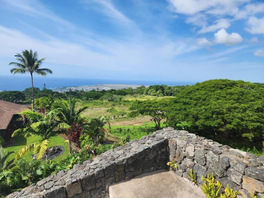 Sweeping Ocean Views Ideal Location Gated Villa Kailua-Kona Exteriör bild